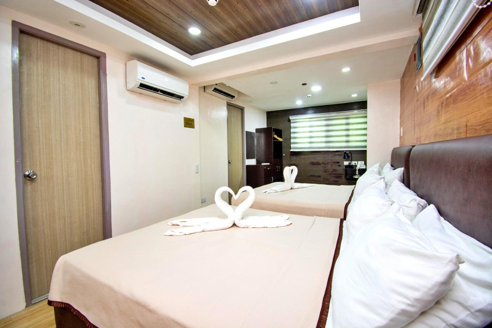 Emerald Island Hotel Balabag  Экстерьер фото